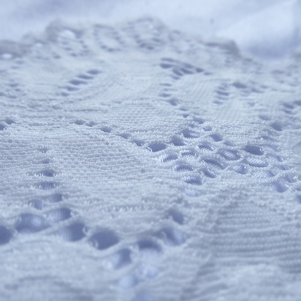 Long sleeve white lace top - Picture 3 of 6